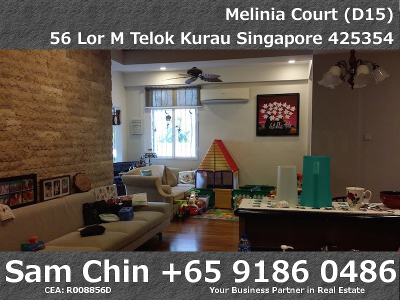 Melinia Court – 3 Bedroom – Kitchen and Living